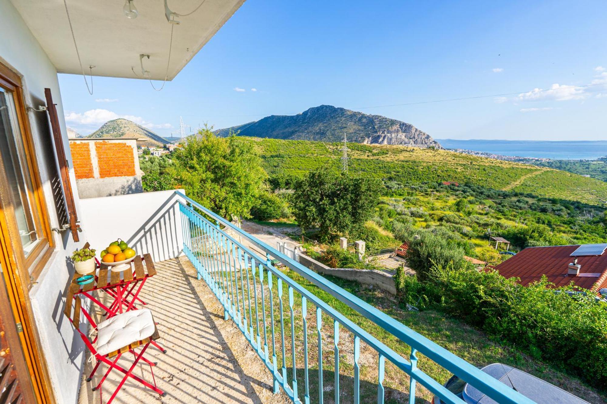 Olive Garden House In Zrnovnica With A View & Bbq Villa Exterior photo